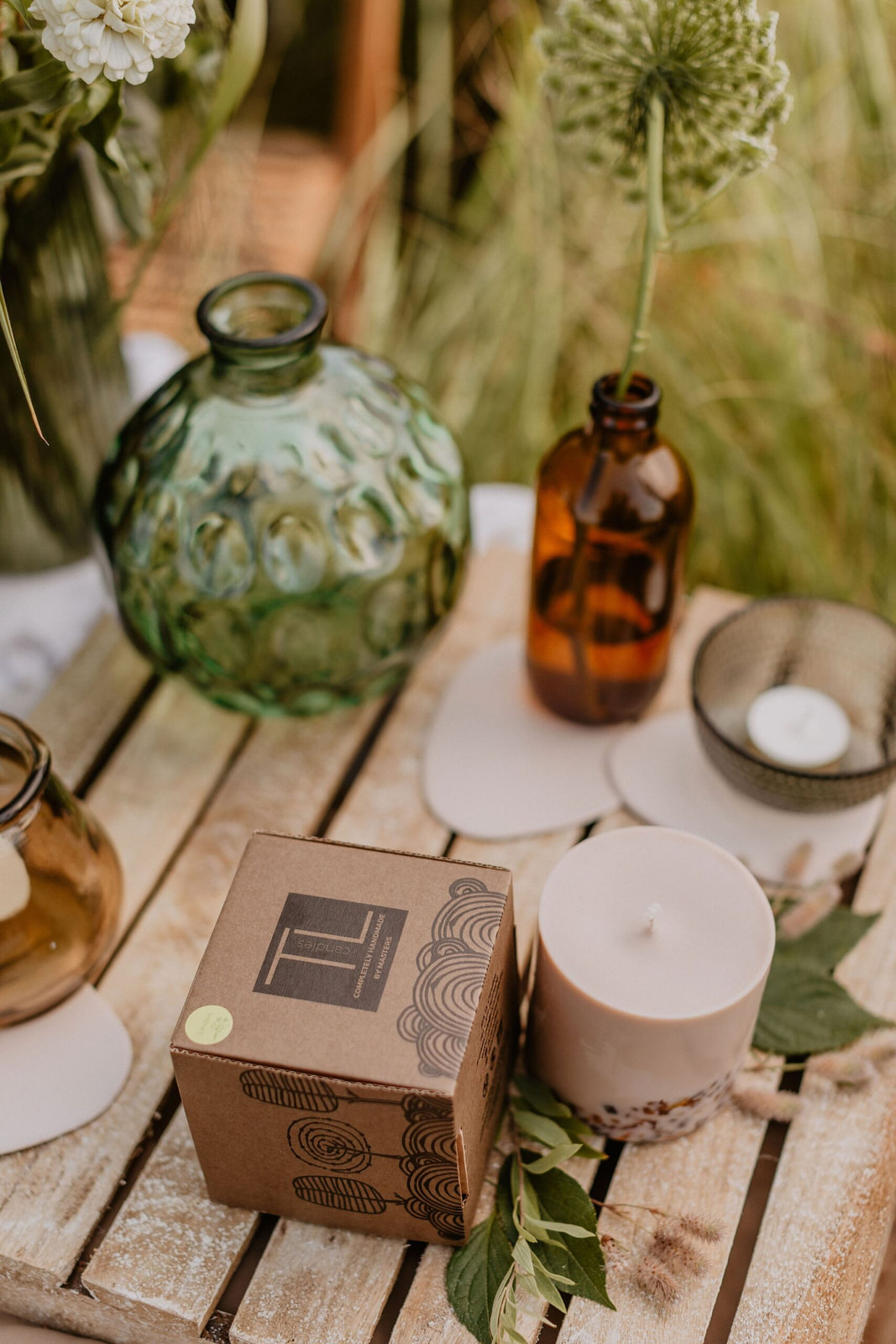 Hand-made Soy Wax Candle with Linden Flower &amp; Honey Scent