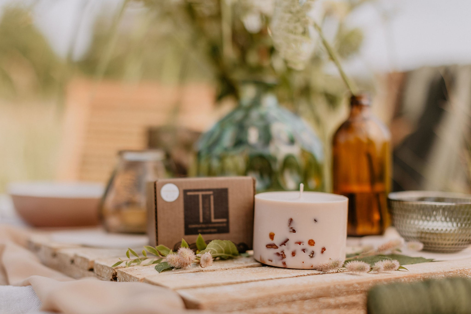 Hand-made Soy Wax Candle with Linden Flower &amp; Honey Scent