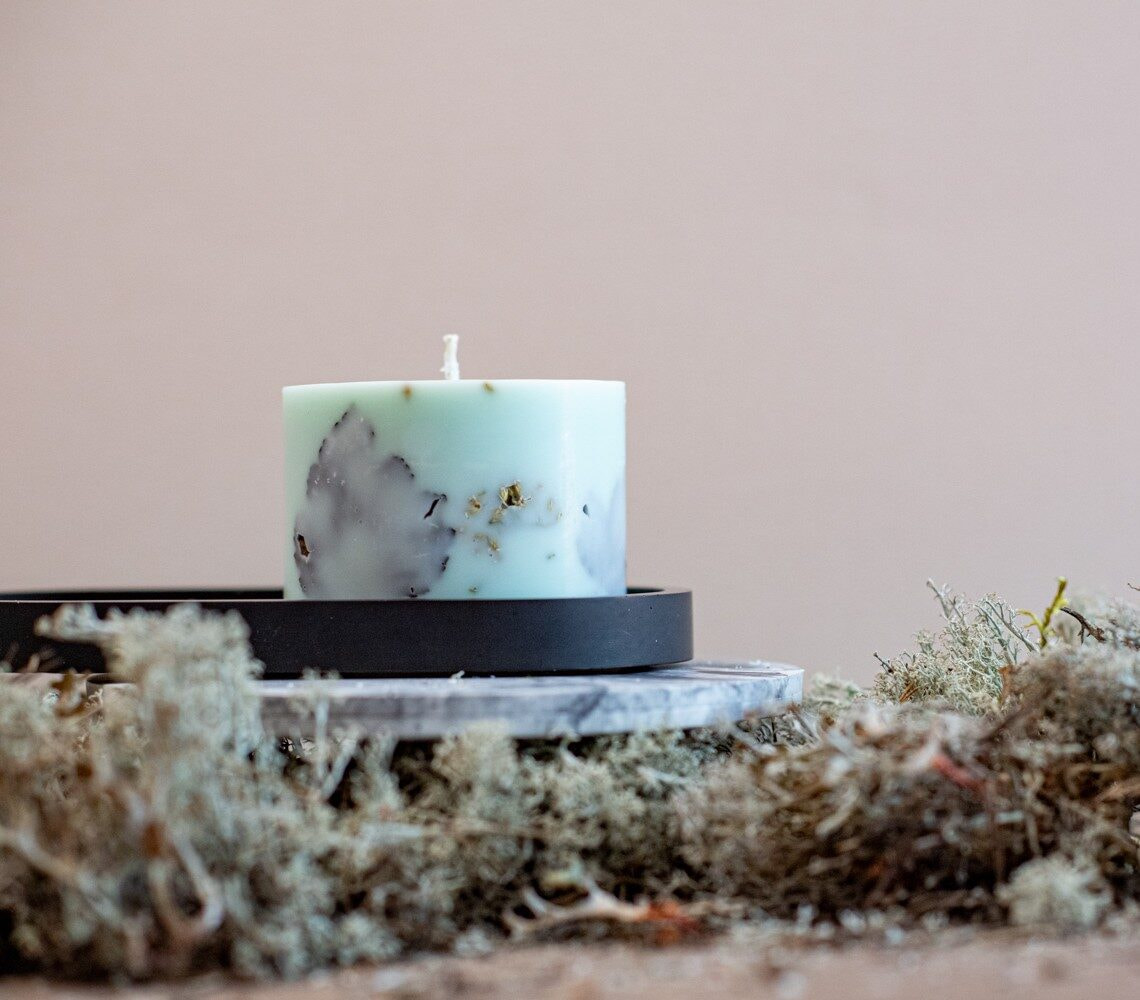 Hand-made Soy Wax Candle with Forest Scent – Mint Green
