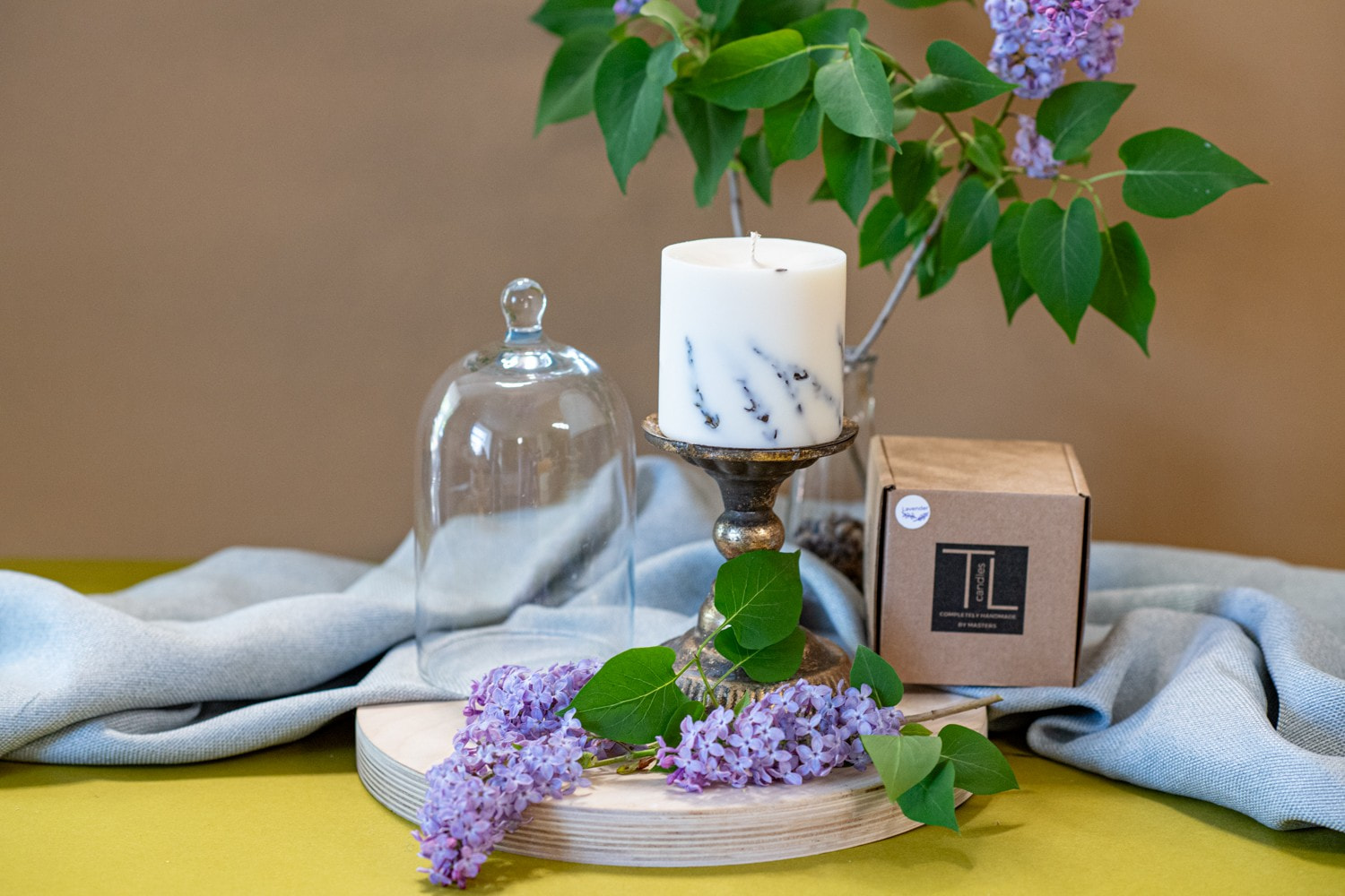 Hand-made Soy Wax Candle with Lavender Scent – White