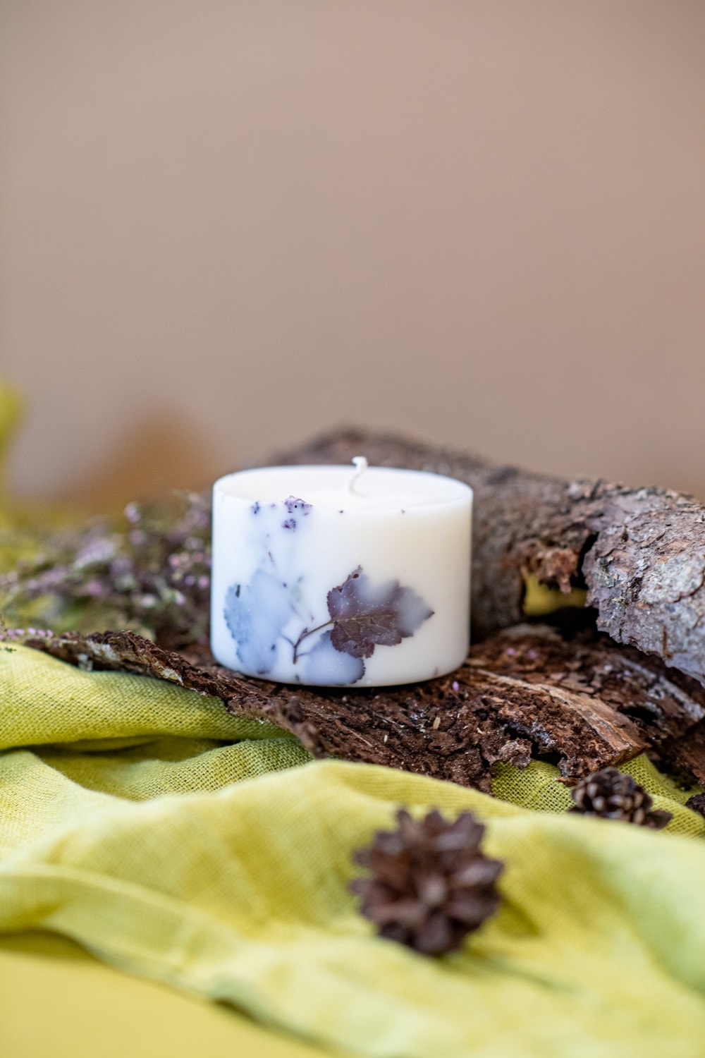 Hand-made Soy Wax Candle with Forest Scent – White